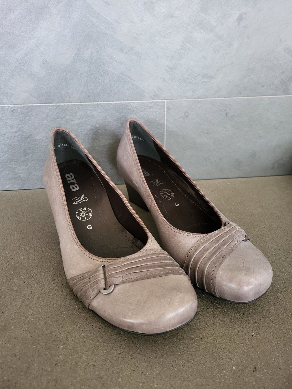Ara Damenschuhe: Ara Damenpumps Gr. 40 - bequem & stylisch – Gebraucht aus Rünenberg von Bille77