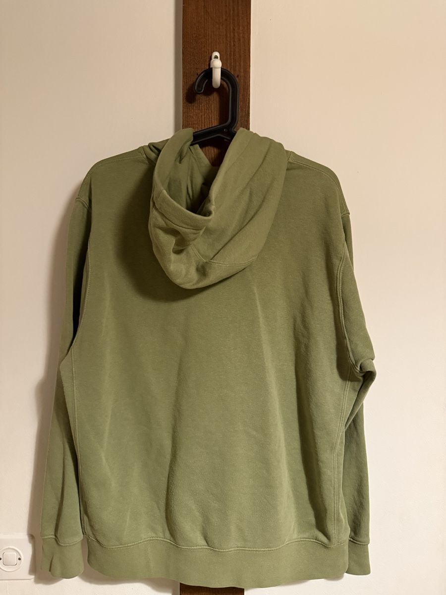 Nike Maglioni & Felpe: Sweat à capuche Nike vert olive taille L – Usato da Plan-les-Ouates venduto da Dams_ 1