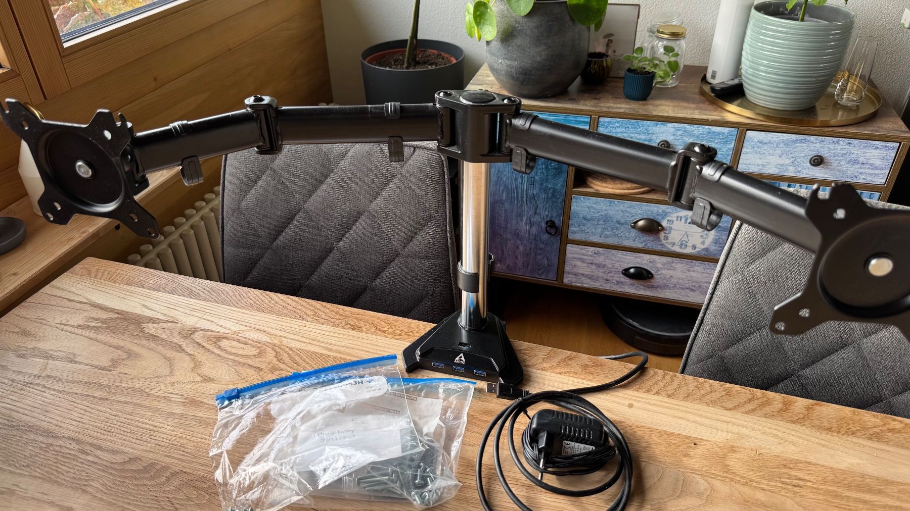 Staffa per monitor: Monitor Halterung Arcit Z2 Basic für 2x 27" Monitore – Usato da Romanshorn venduto da SamuelEisenring