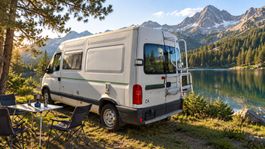 Renault Master Camping Van ausgebaut weiss
