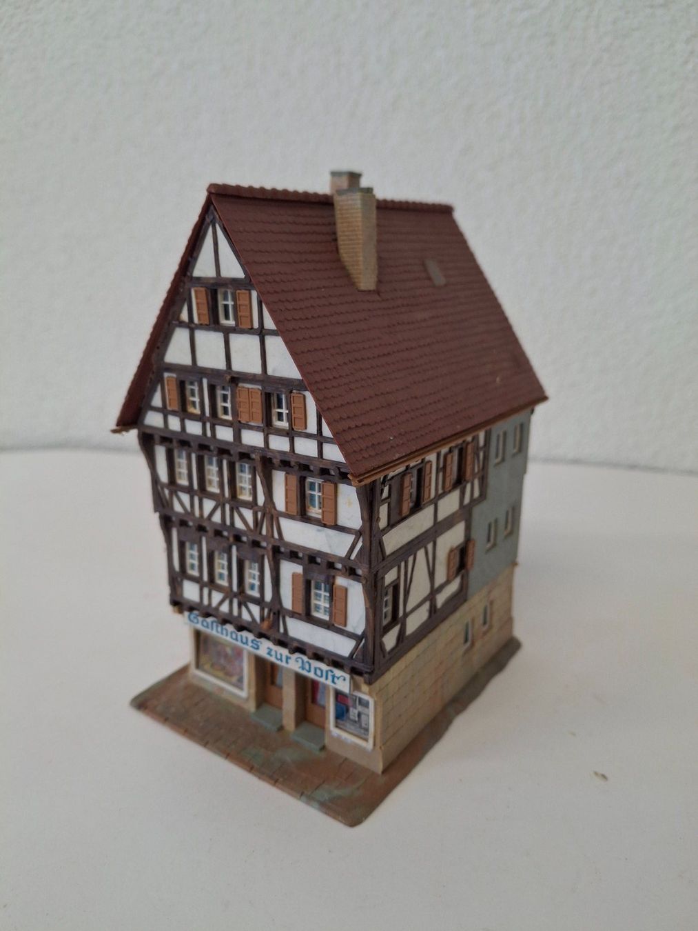 Kibri Trains électriques: Modellbau Kibri Gasthaus – D'occasion à Reichenburg par AK307