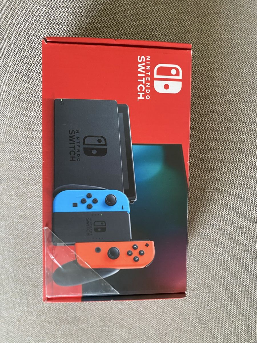 Nintendo Console: Nintendo Switch Konsole mit Zubehör und OVP – Usato da Salgesch venduto da jun_zkz5