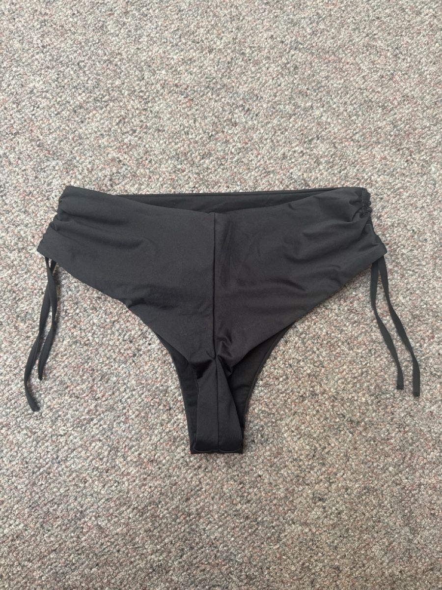 Tezenis Costumi da bagno & Bikini: Badehöschen schwarz Grösse M mit Etikett – Nuovo e nell'imballaggio originale da Grafenried venduto da Kalocha 1