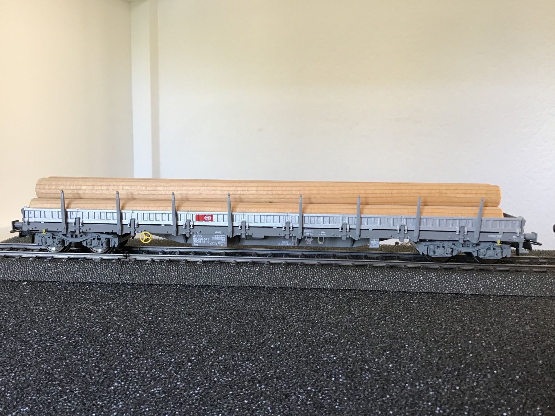 Roco Modellini di ferrovie: ROCO H0 SCHWERLASTGÜTERWAGEN WECHSELSTROM – Usato da Männedorf venduto da Modelle-aller-Art