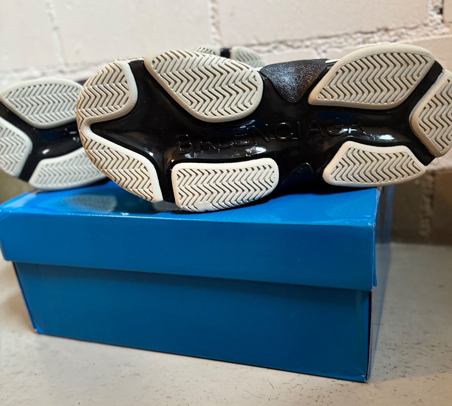 Balenciaga Scarpe da uomo: Balenciaga x Adidas Triple S Black – Nuovo e nell'imballaggio originale da Zollikerberg venduto da Onetop 6