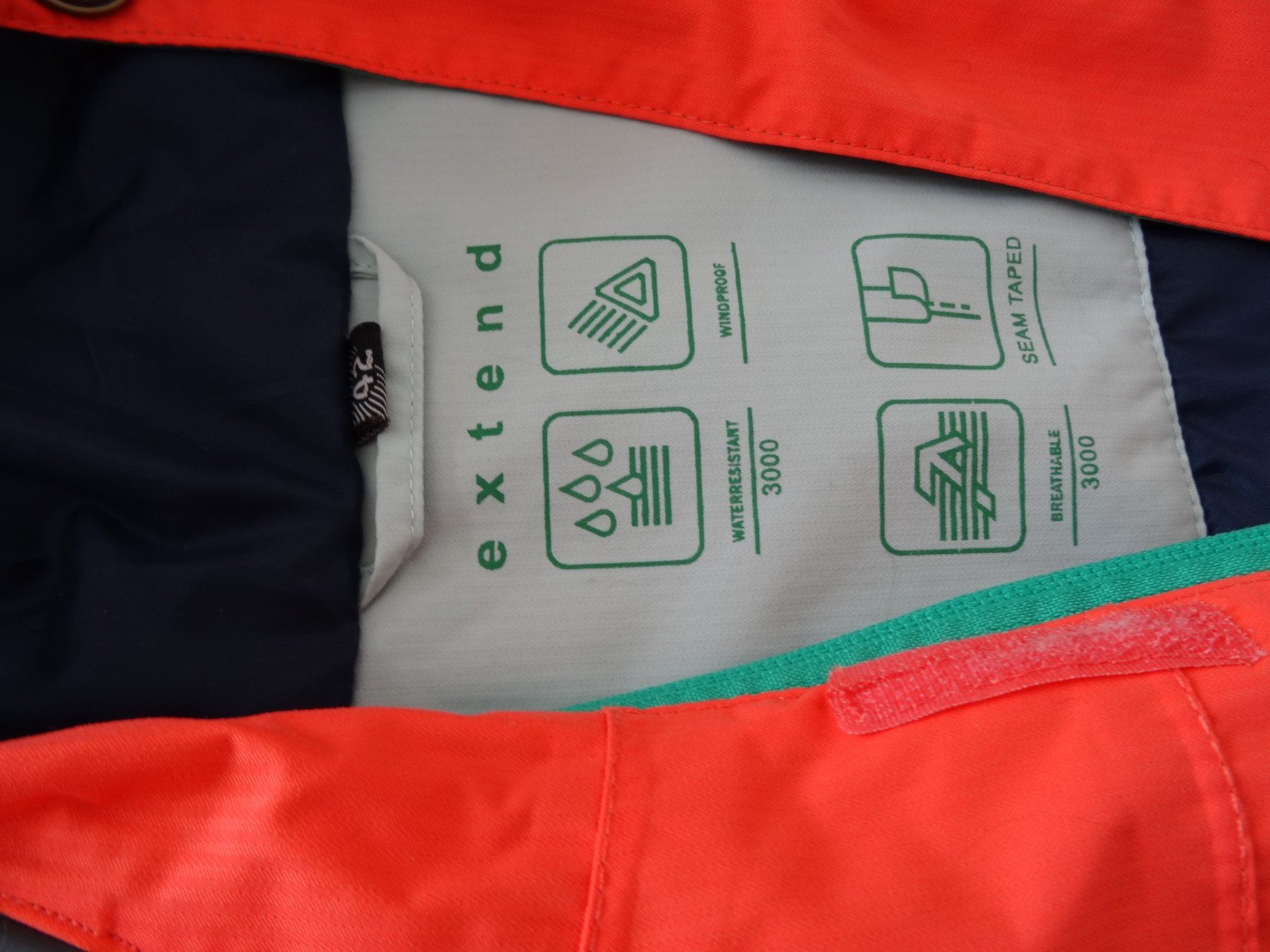 Jacken: Veste de ski pour dame – Gebraucht aus Chamoson von Mauritius1 2