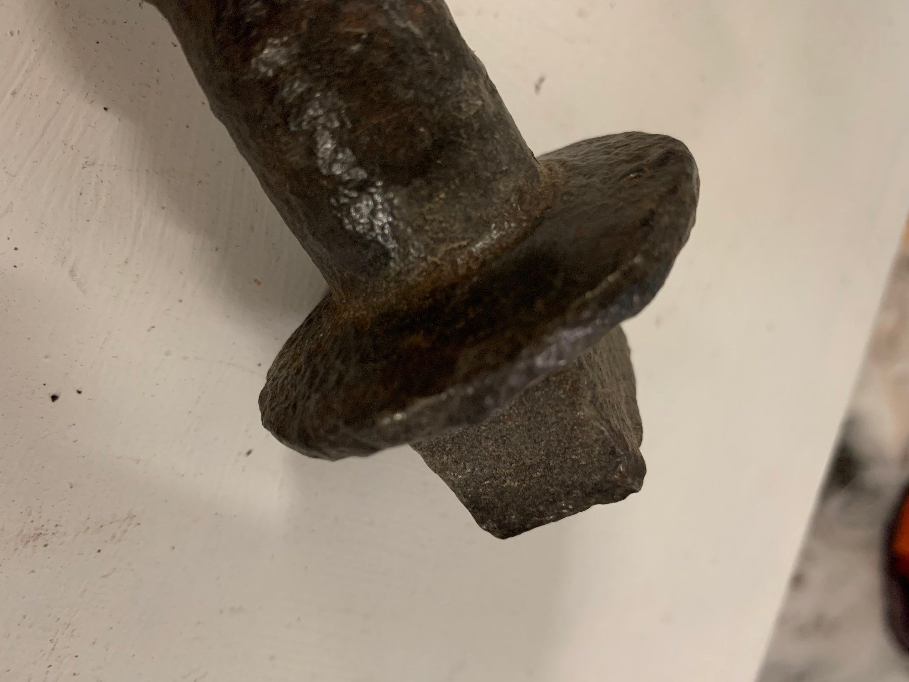 Alle Werkzeuge: antike Schwellenschraube, 18.5 cm – Gebraucht aus St. Gallen von Miousch 1