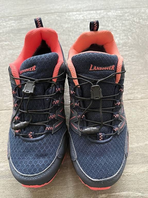 Scarpe da donna: neuwertige Trekkingschuhe Gr 37 – Usato da Kirchlindach venduto da fecop