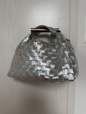 Nunoo Handtasche (Leder)