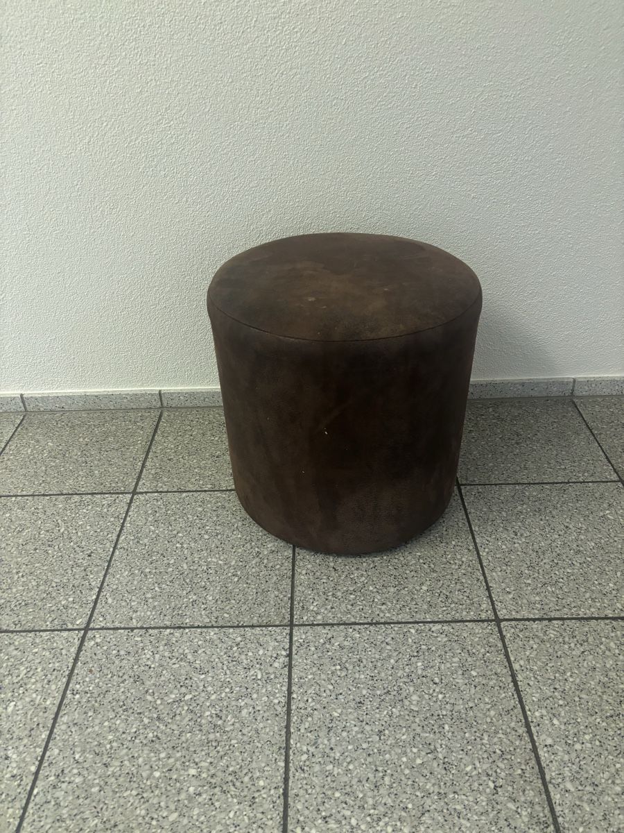 Hocker: Hocker – Gebraucht aus Brüttisellen von business_peter