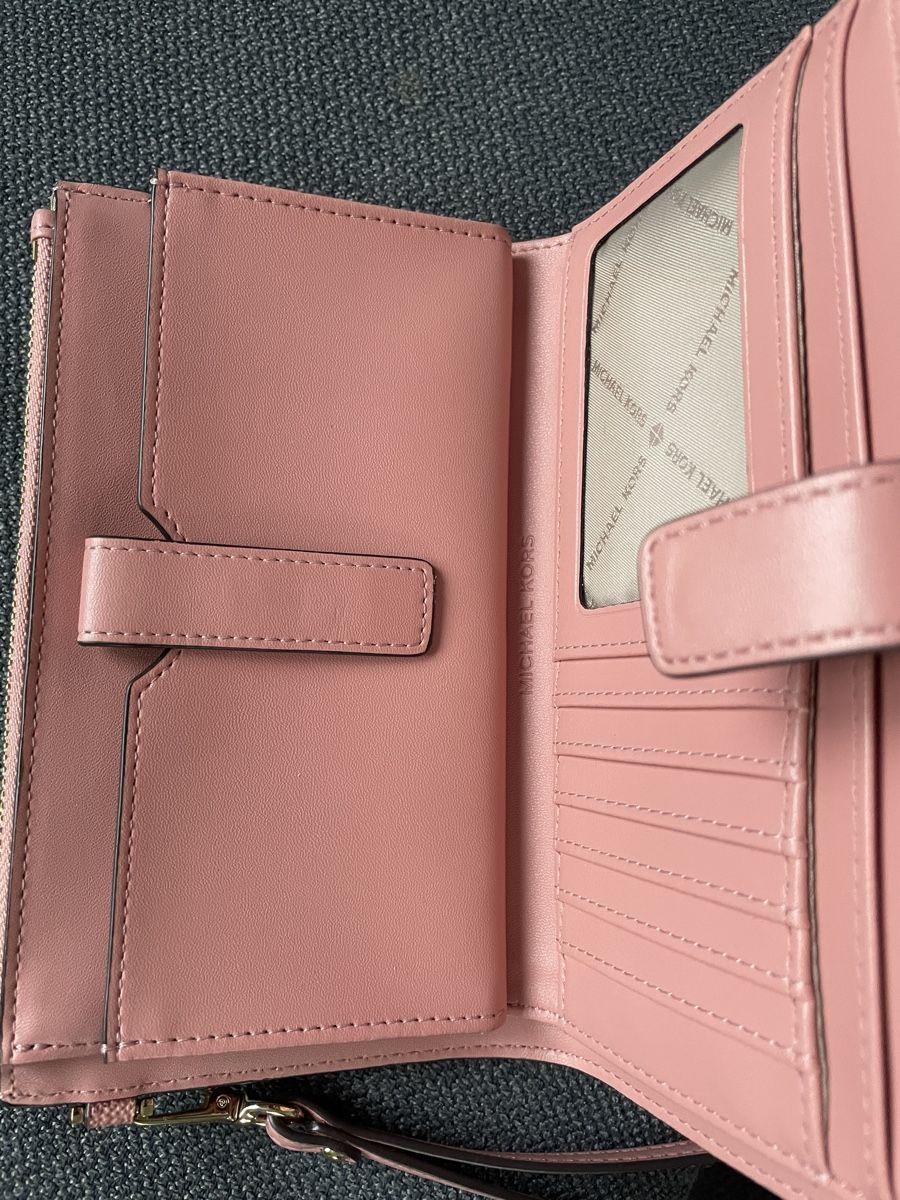 Michael Kors Portamonete: Mk wallet with wristlet – Nuovo (secondo la descrizione) da Trimbach venduto da alyn2009 2