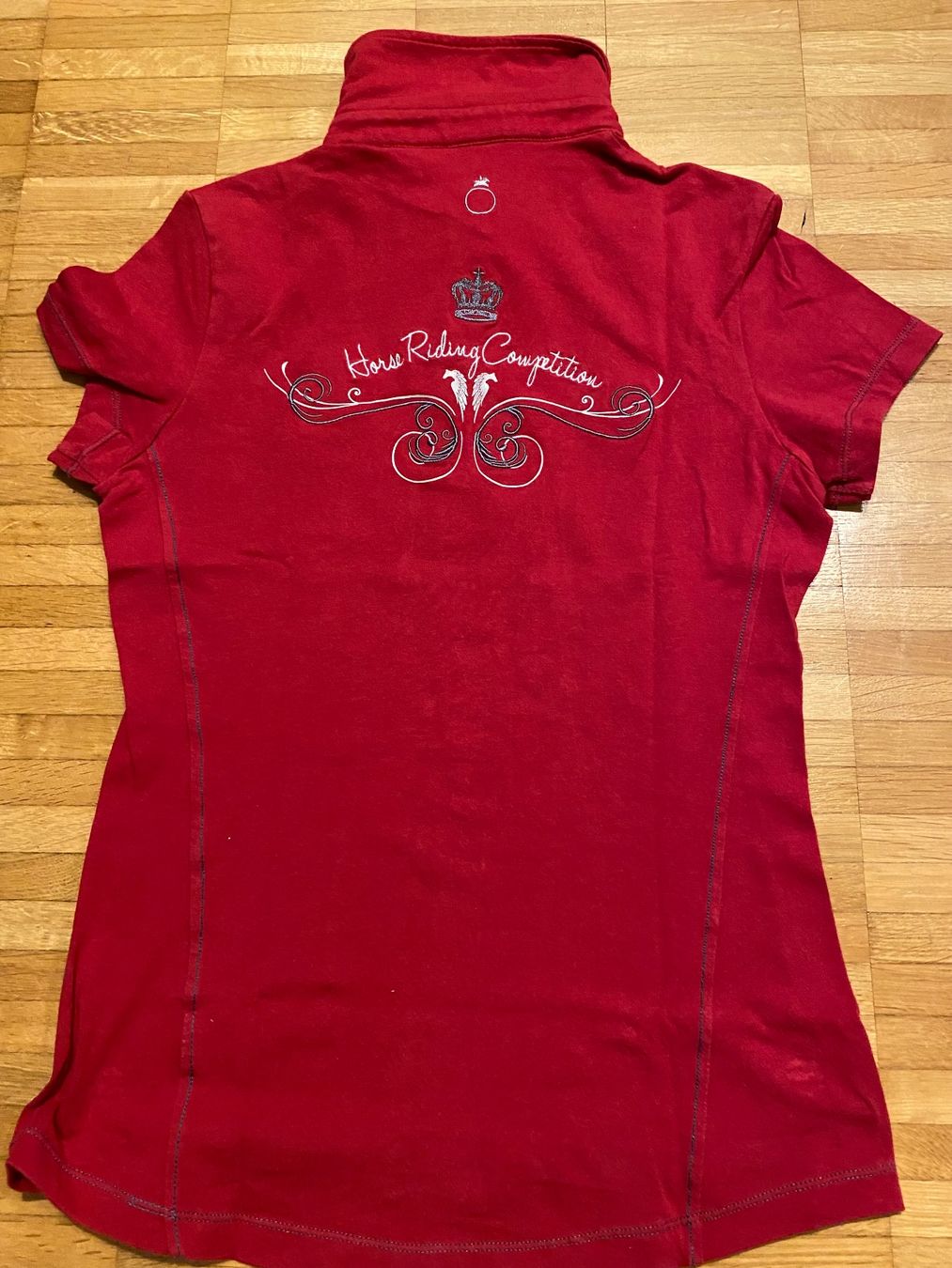 Blusen, T-Shirts & Tops: Polo T-shirt d’équitation – Gebraucht aus Basel von OK2010 1