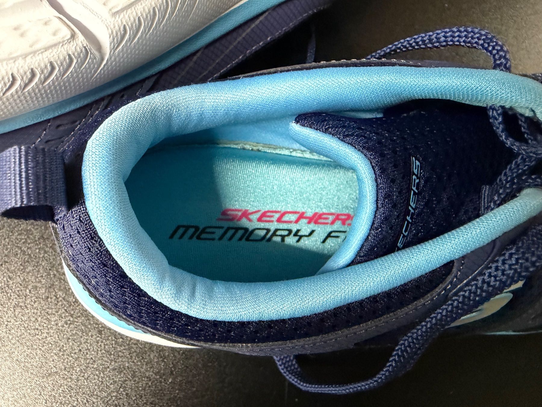 Skechers Scarpe da donna: Damen Sketcher Gr. 38 – Usato da Obergösgen venduto da Andre118 2