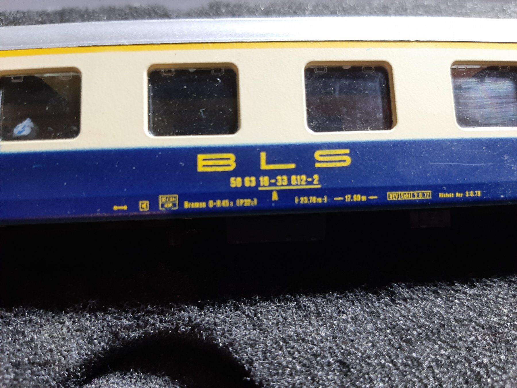 Roco Modellini di ferrovie: ROCO BLS 50 63 18-33 812-2 1CL – Usato da Avully venduto da RIVALIS 1