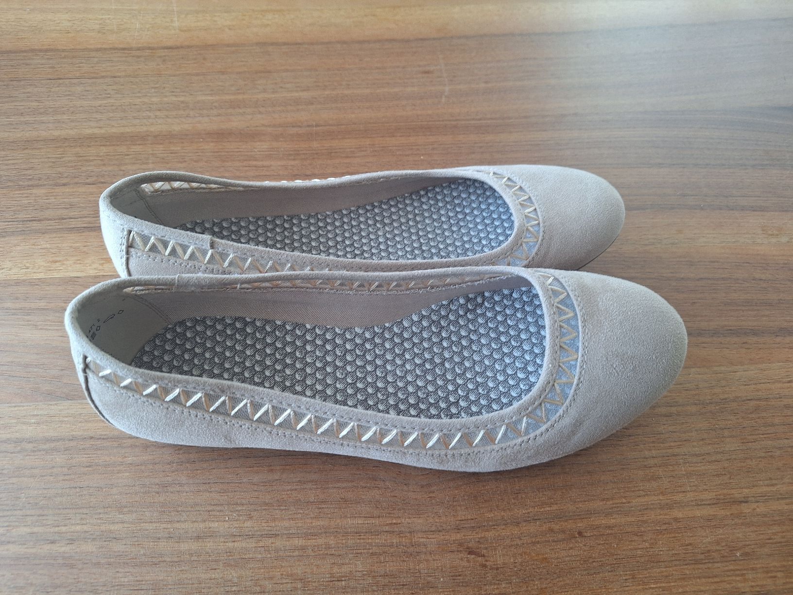 Damenschuhe: Ballerinas hellgrau Grösse 38 guter Zustand – Gebraucht aus Uzwil von JollyF 1