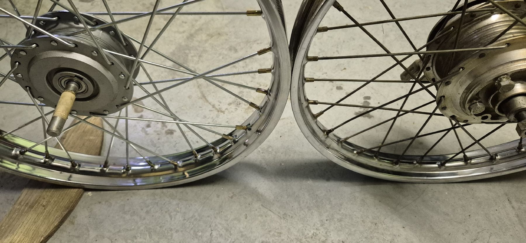 Mofas: Mofa oder Florett Speichenfelgen 17 Zoll – Gebraucht aus Thunstetten von baezu1 7