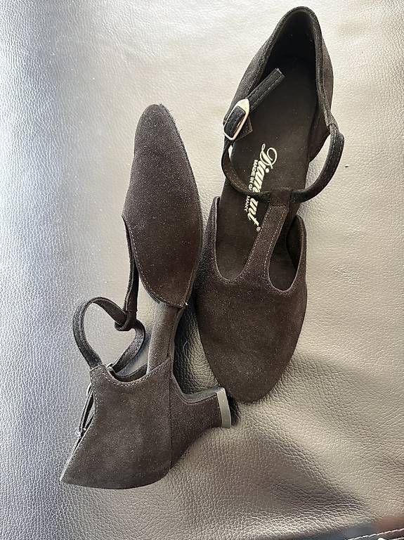 Scarpe da donna: Tanzschuhe, Gr. 4 (37) Diamant – Nuovo (secondo la descrizione) da Bremgarten AG venduto da Honeybooker 1