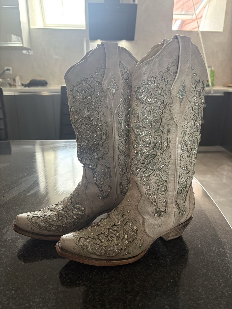 Scarpe da donna: Corral Boots Damen Cowboy Boots 38 – Usato da Walperswil venduto da Luana1377