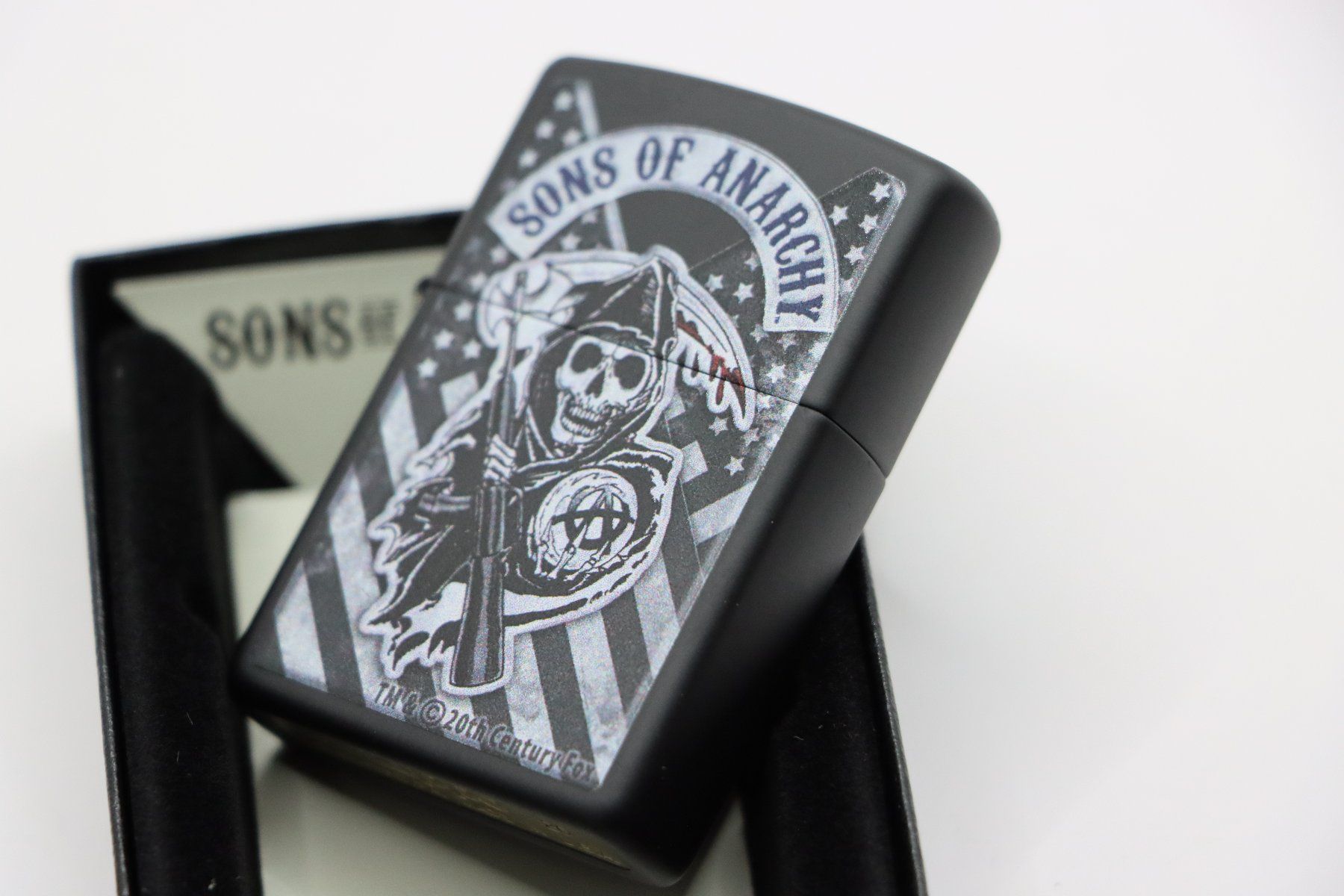 Zippo Briquets: Zippo Sons of Anarchy™ – Neuf avec emballage d'origine à Ennenda par  1