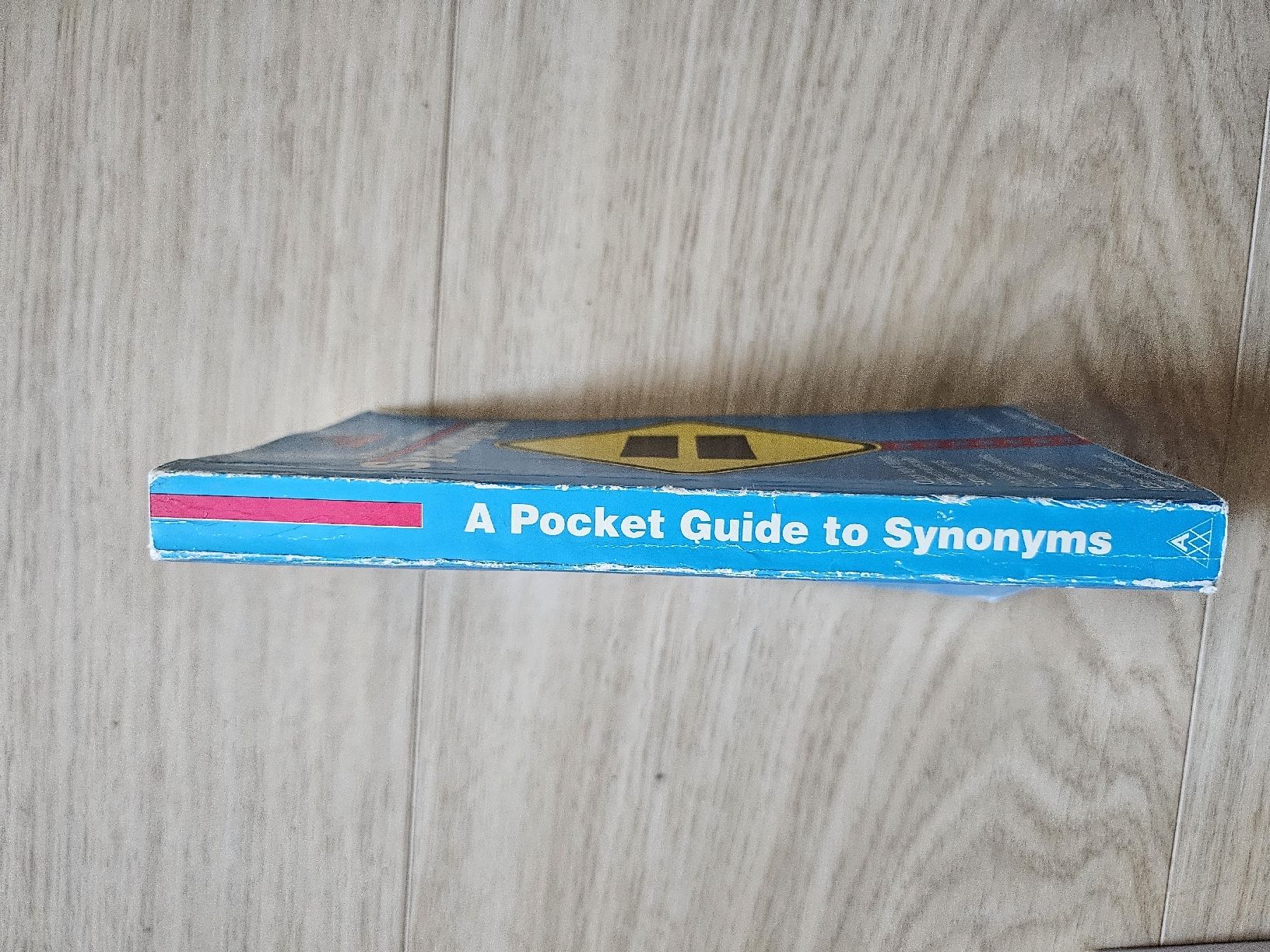 Libri: A Pocket Guide to Synonyms – Usato da La Joux FR venduto da car_ck96 4