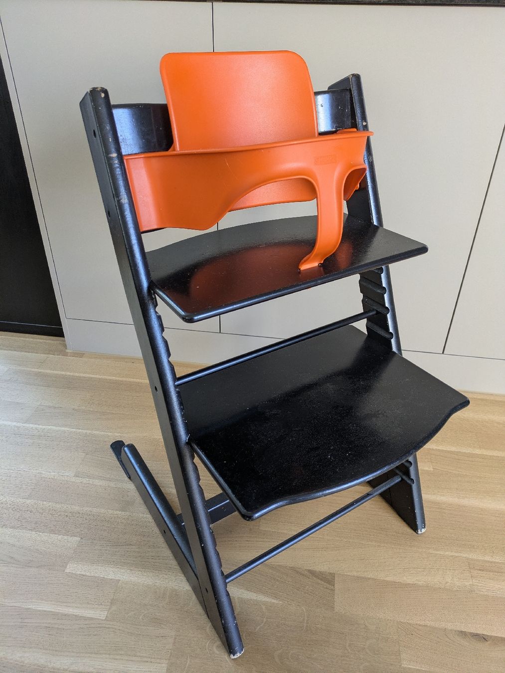 Stokke Seggioloni: Stokke Trip Trapp Hochstuhl + Accessoires – Usato da Zürich venduto da vli_9r2d 2