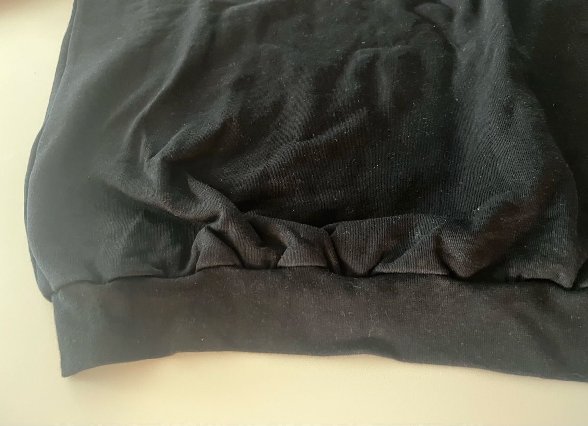 Maglioni & Felpe: Schwarzer Pullover, unisex, Gr.M, neu handmade😊 – Nuovo (secondo la descrizione) da Adetswil venduto da dp9 4