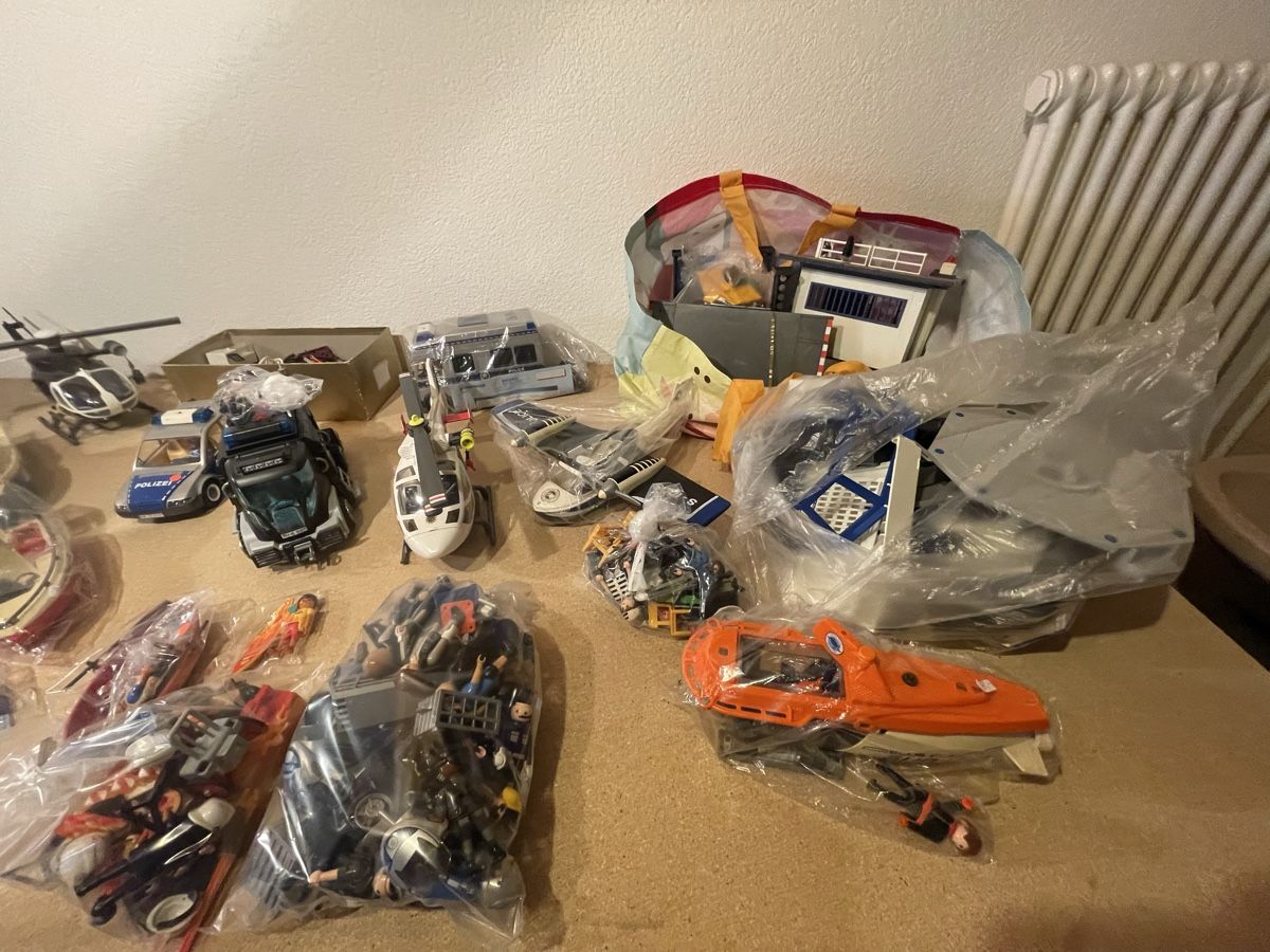 Playmobil Spielzeuge: Playmobil Sammlung - Polizei Boote Helikopter Figuren – Gebraucht aus Rheinfelden von slimjim 3