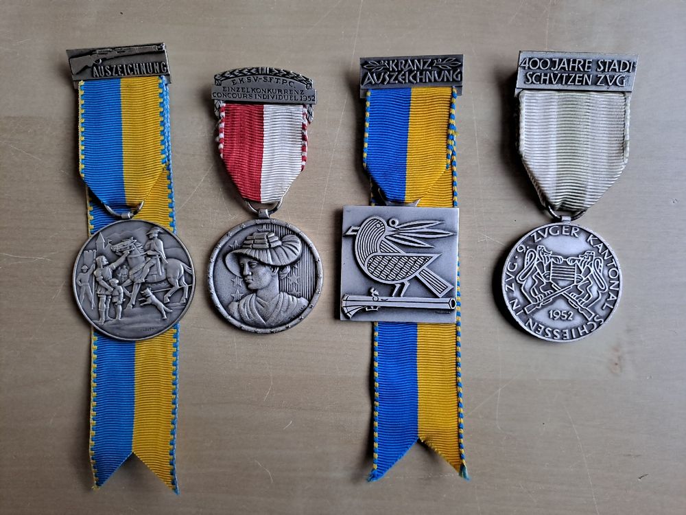Div. Schützenkränze Medaillen 1