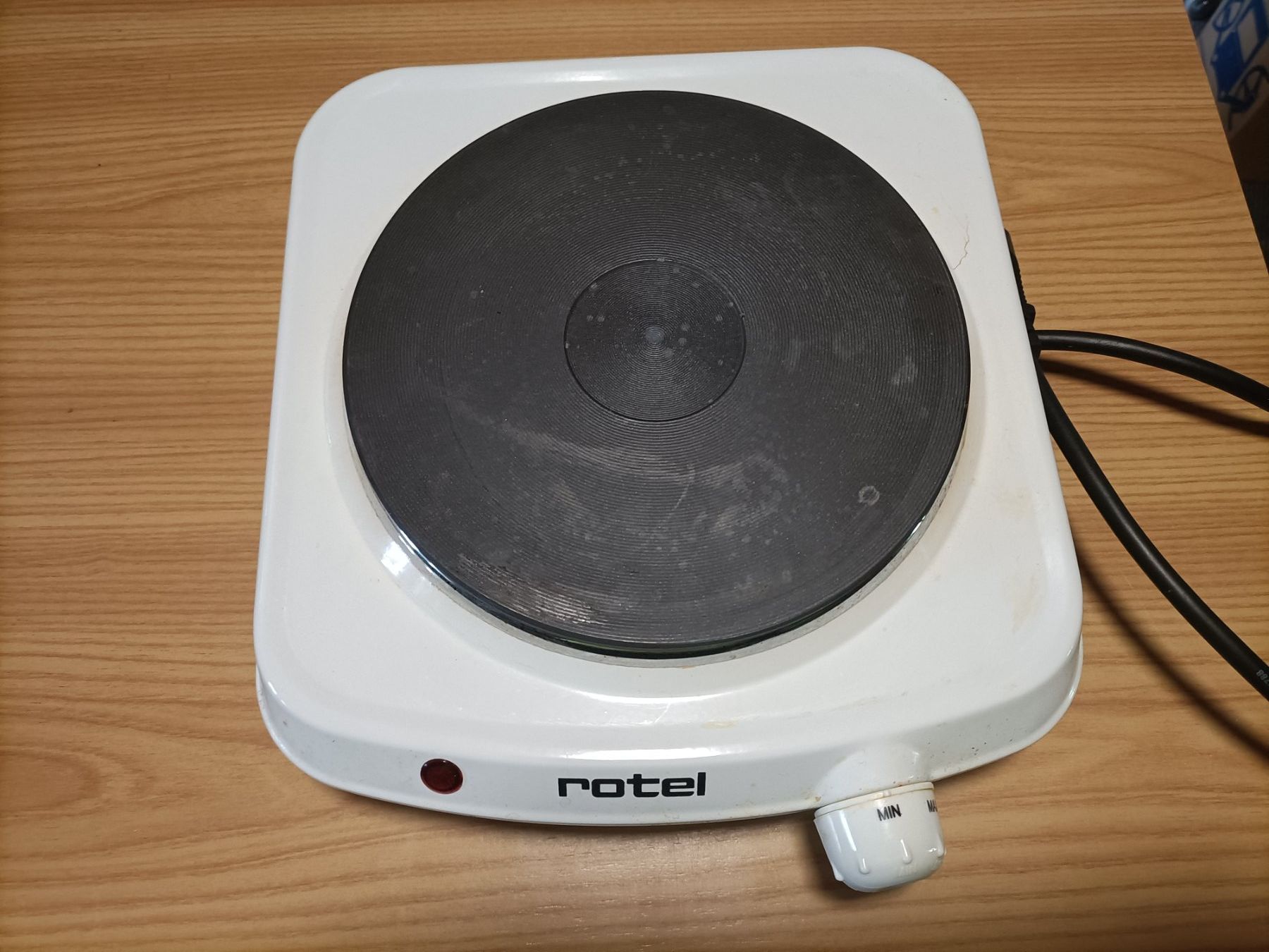 Elettrodomestici da cucina: Rotel Kochplatte, Camping Kocher, Heizplatte – Usato da Schöftland venduto da Snacketti7 1