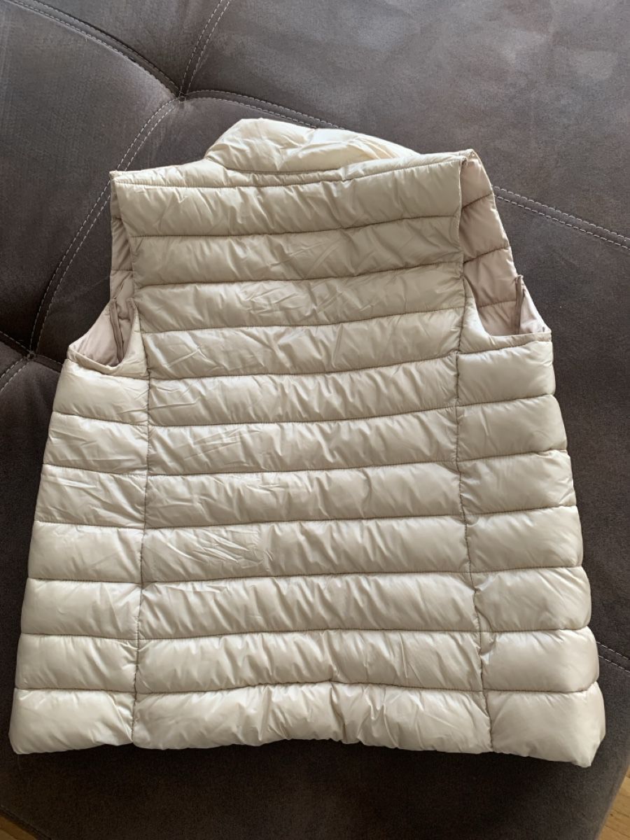 C&A Gilet & Giacche senza maniche: Gilet beige C&A, size S – Usato da Tuggen venduto da Tantas 3