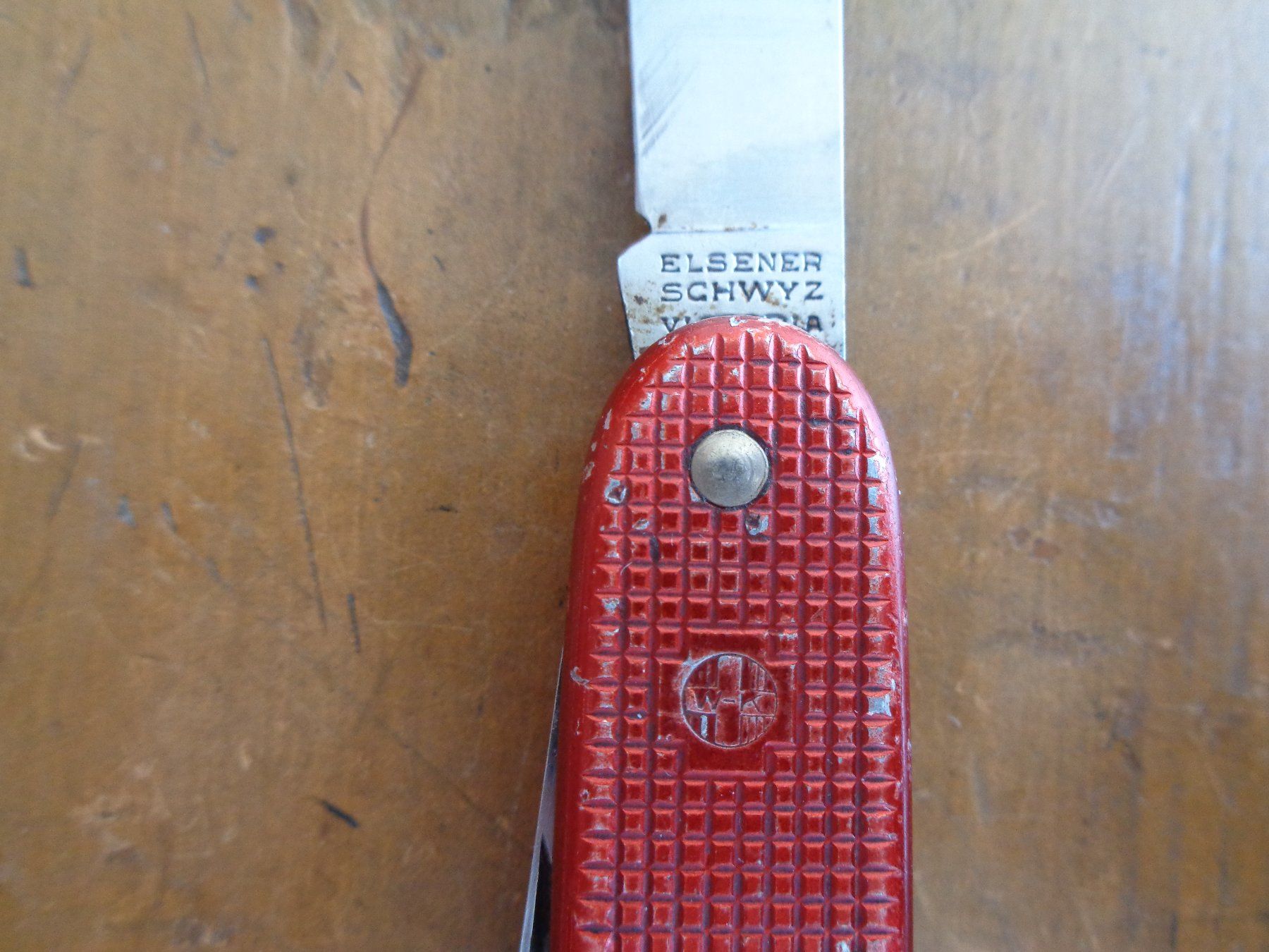 Victorinox Coltelli tascabile: Rotes Soldatenmesser, Jg. 63 – Difettoso da Schindellegi venduto da schelten2019 2
