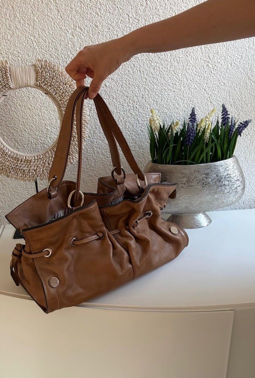 Coccinelle Borse da donna: Coccinelle Ledertasche Top Zustand – Usato da Zürich venduto da ana_7wny 1