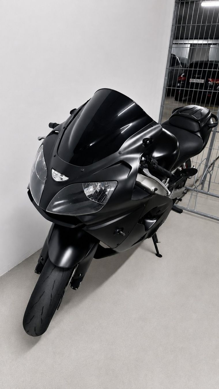 Kawasaki Strada: Kawasaki Ninja Zx9r – Usato da Bellach venduto da Swissrider46