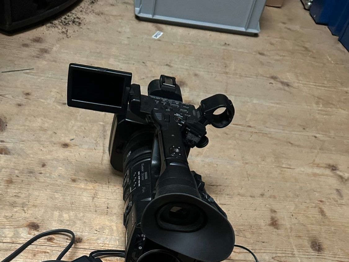 Sony Caméscopes: Videokamera Sony HXR-NX5E – D'occasion à Langenthal par Ursmuell 1