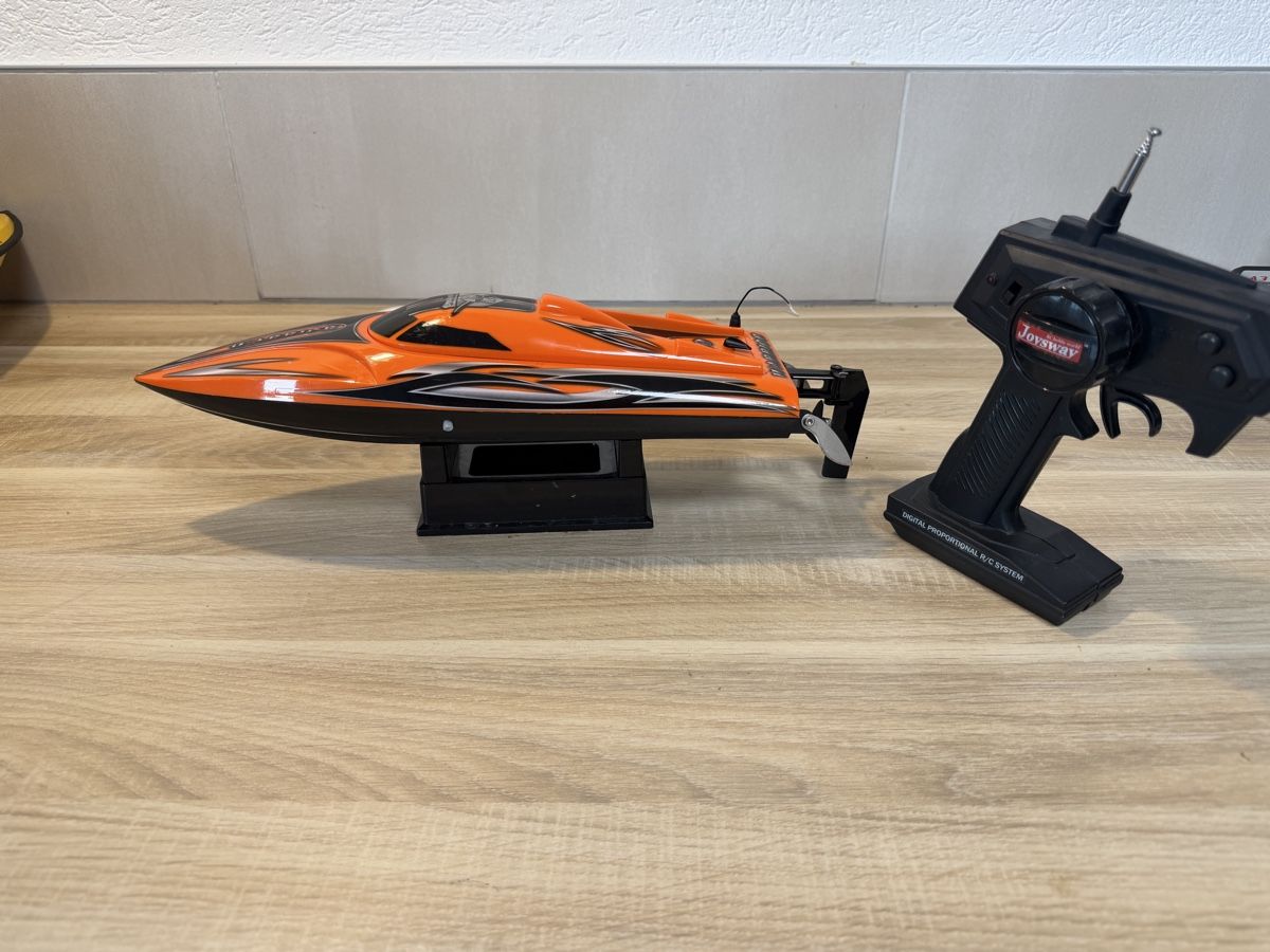 Modellismo RC: Lot de bateaux RC – Difettoso da Cheseaux Noréaz venduto da djo73 2