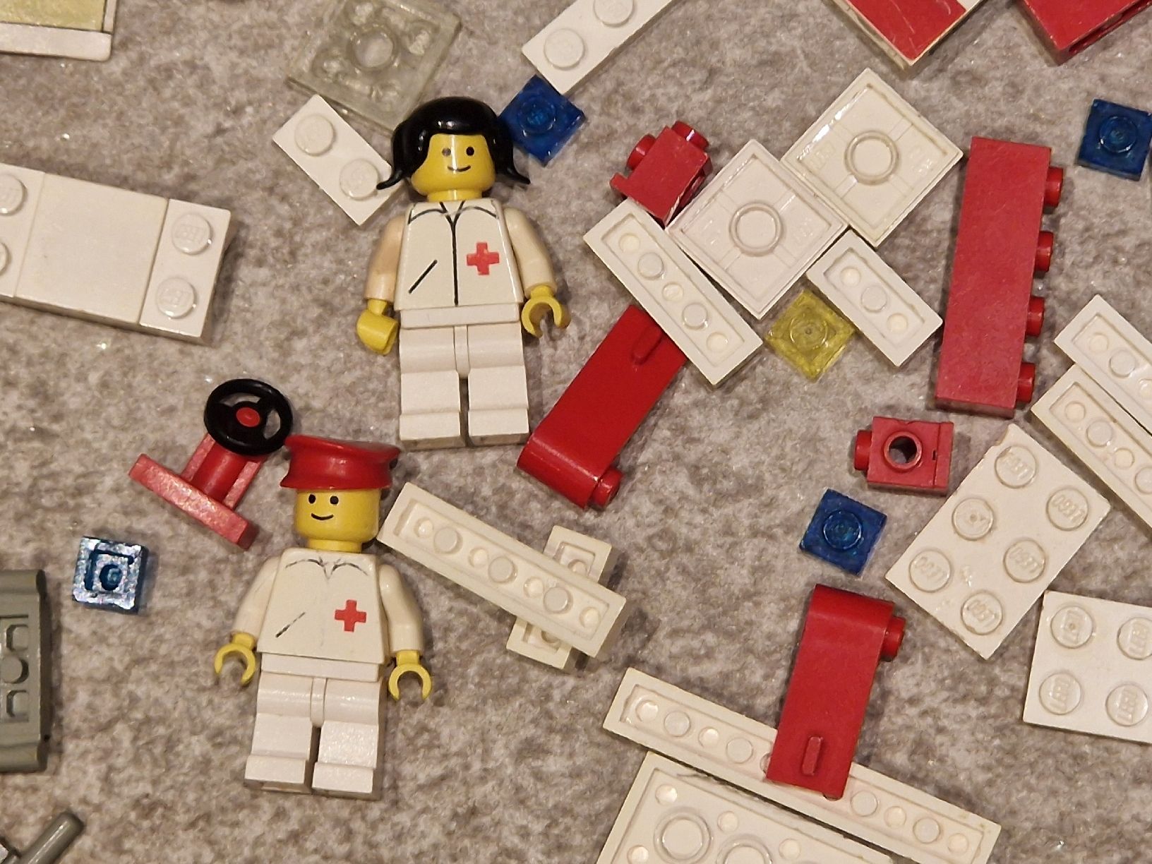 Lego Giocattoli: Lego 6680 - Ambulance – Usato da Henau venduto da ale_bc8n 1