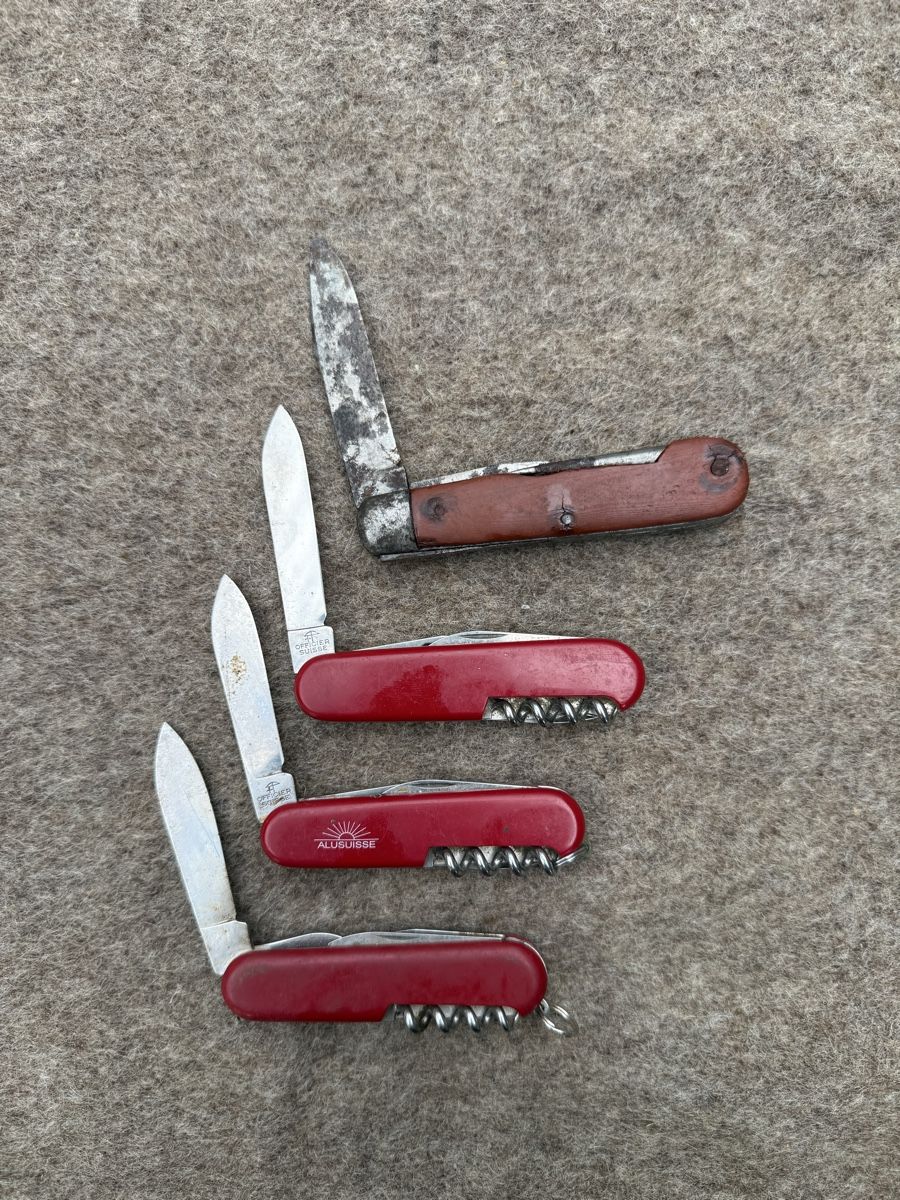 Victorinox Couteaux de poche: Lot 4 couteaux suisses – D'occasion à Fribourg par Ardoffel 2