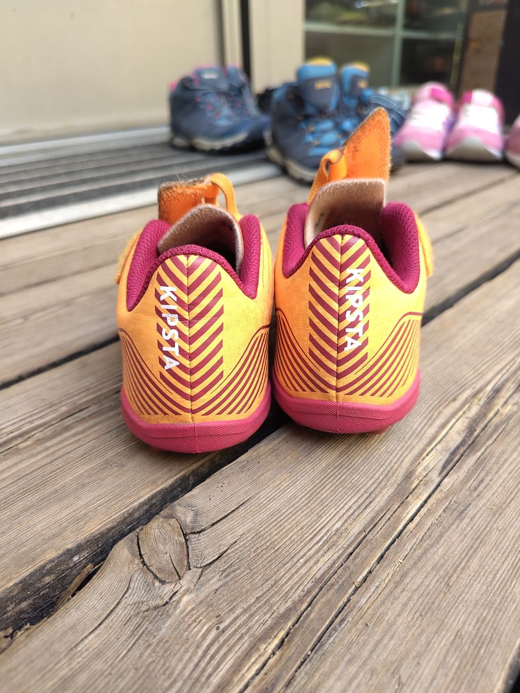 Decathlon Scarpe per ragazzi: Fussballschuhe Kipsta orange Grösse 31 – Usato da Wabern venduto da c.trachsel 2