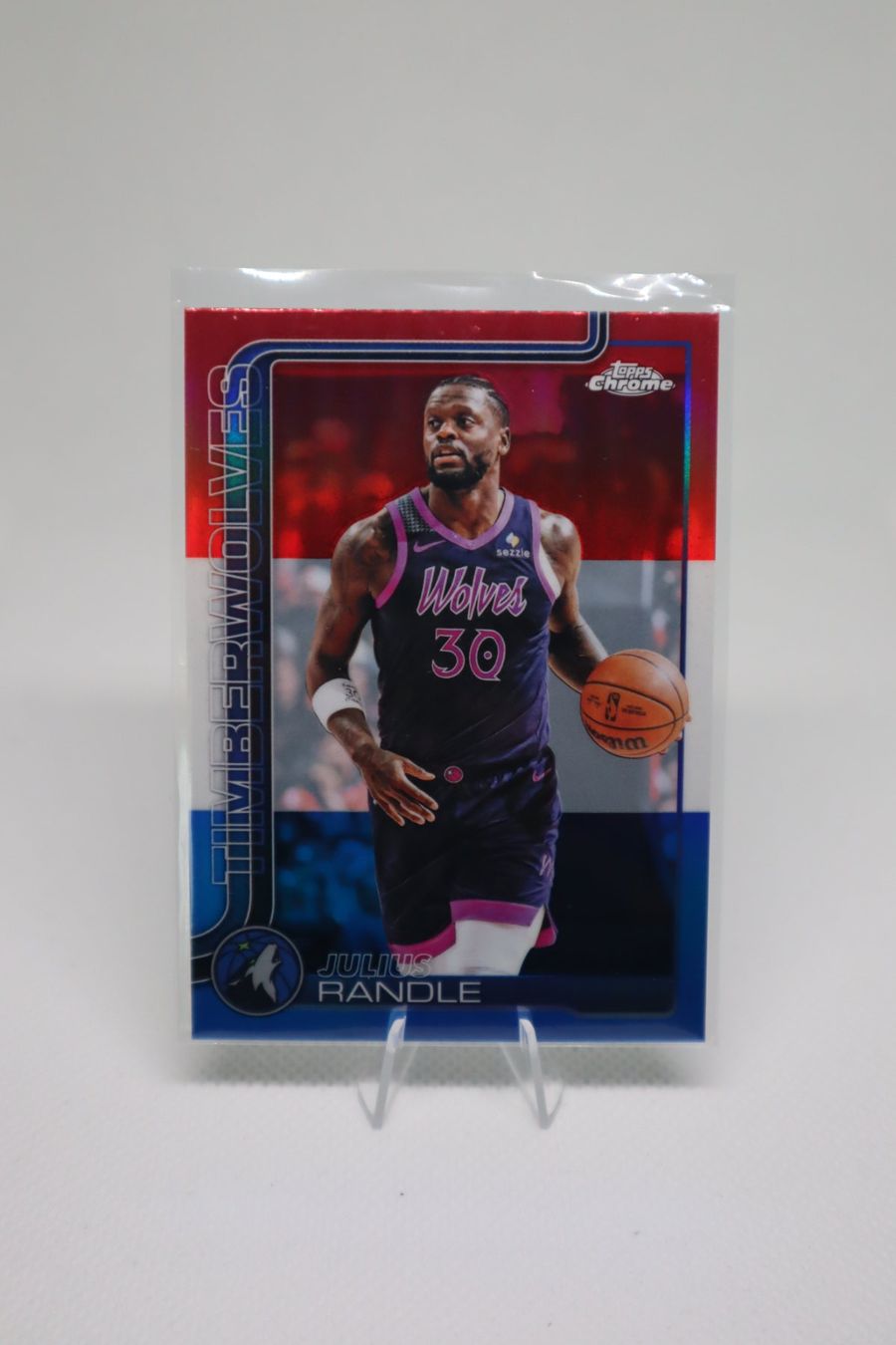 Topps Cartes à collectionner: Julius Randle Red, White, & Blue Refractor #52 Topps Chrome – D'occasion à Wetzikon ZH par YBCardVault
