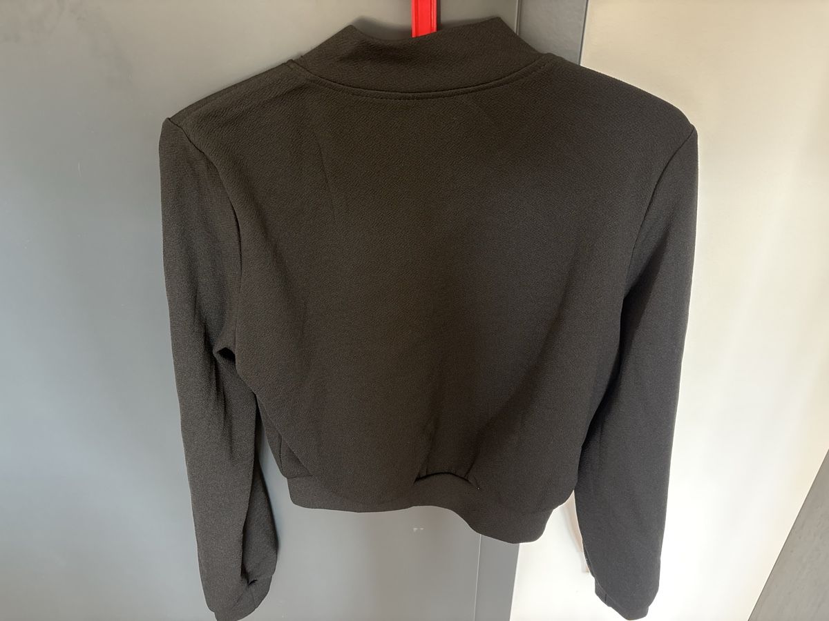 Shein Giacche: Shein Veste bomber zippée noire taille M – Nuovo (secondo la descrizione) da Delémont venduto da Ma_LoU.01 1