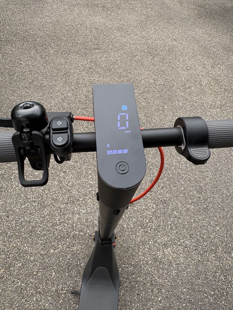 Xiaomi Kickboard: E-Scooter Xiaomi – Usato da Stäfa venduto da LAS89 1