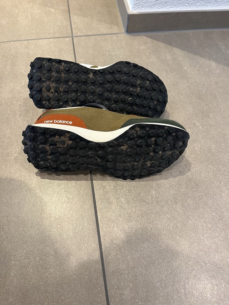 New Balance Schuhe für Jungen: ***NEW BALANCE*** Coole Sneakers, Gr. 33 – Gebraucht aus Volketswil von Kephren 4