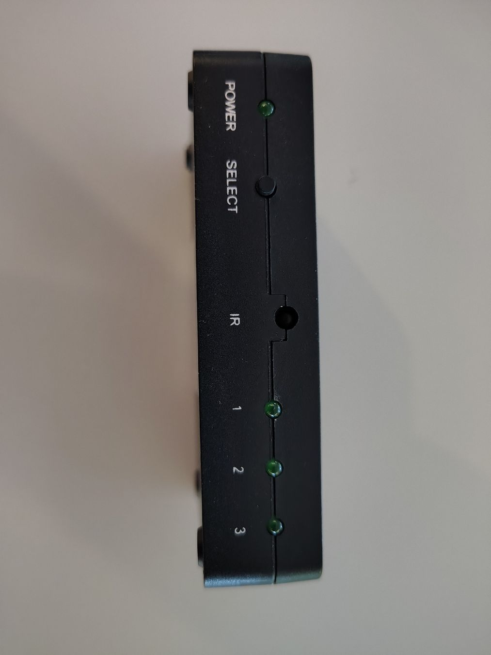 Hubs & Switches: ATEN VanCryst HDMI Switch mit Netzteil – D'occasion à Neuendorf par Buggle 3