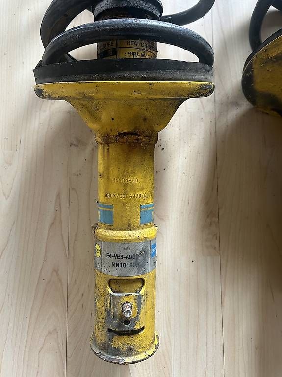Il mondo degli animali: Amortisseurs Bilstein Lancer EVO 7 8 9 – Usato da Cernier venduto da eliasi2706 2