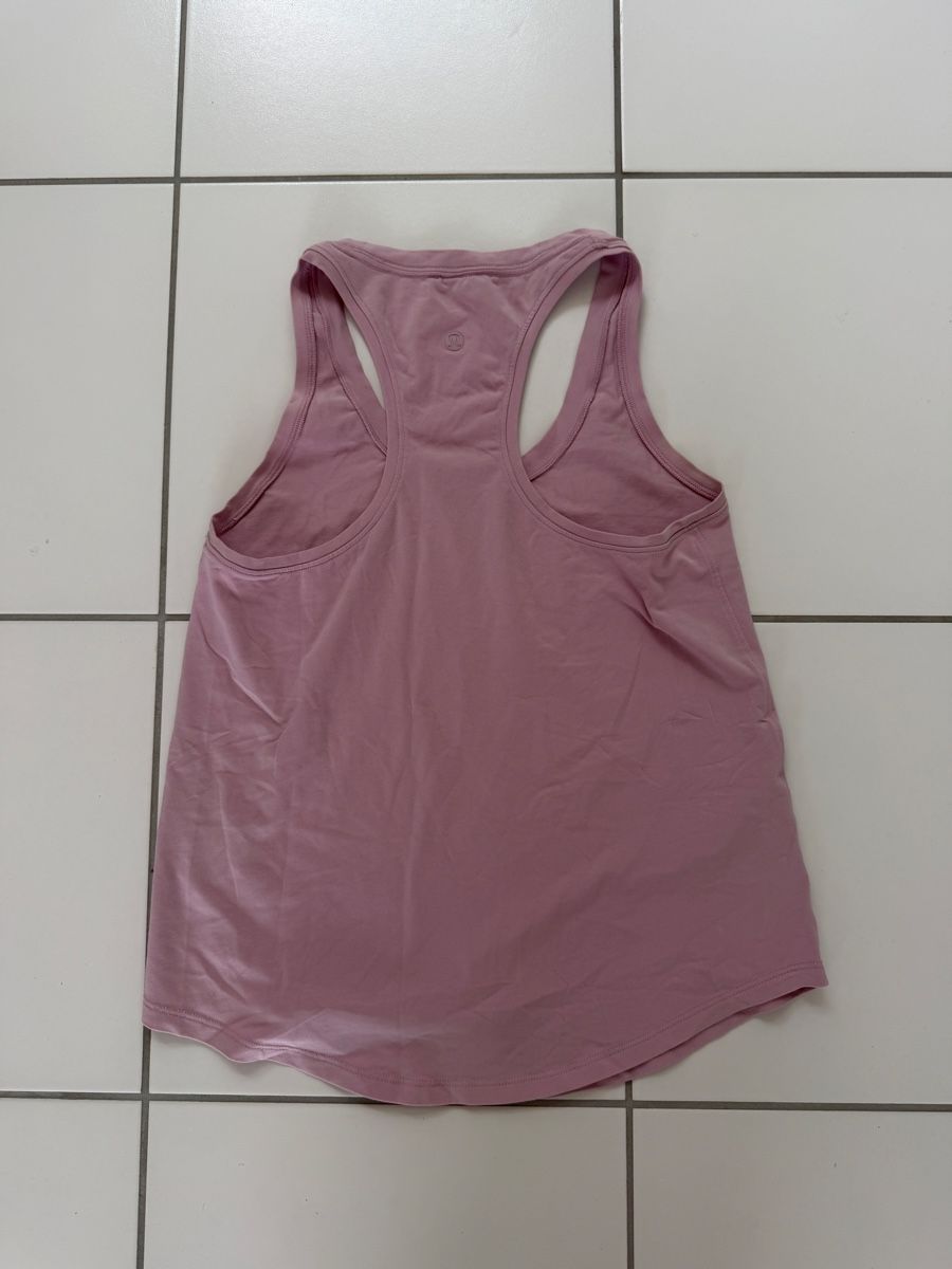 Lululemon Tops: Lululemon Top – Neuf (Voir description) à Schmerikon par 80zz08 2