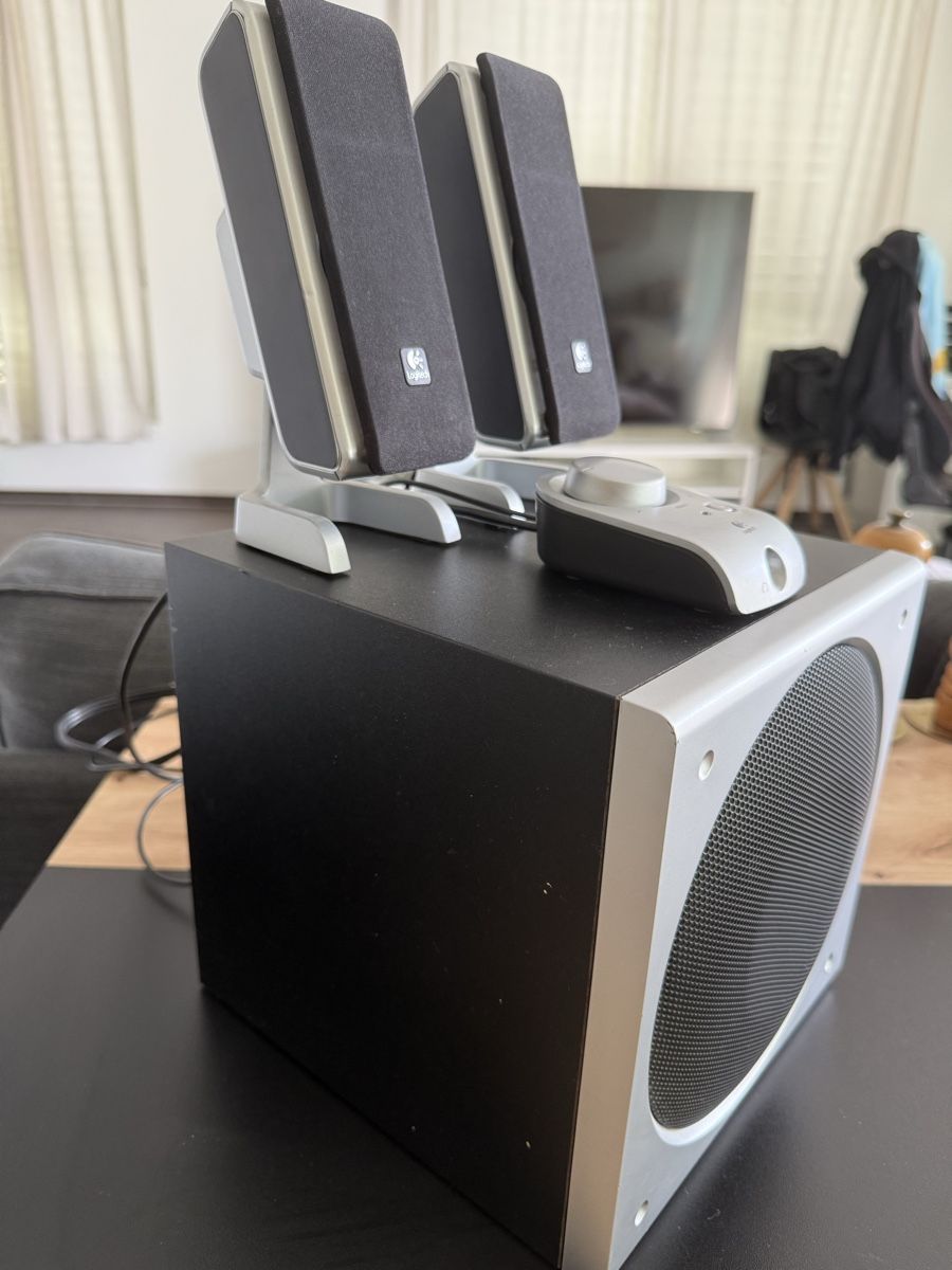 Logitech Lautsprecher: Logitech Z3 Lautsprechersystem 2.1 – Gebraucht aus Baar von d-e-u-s 4