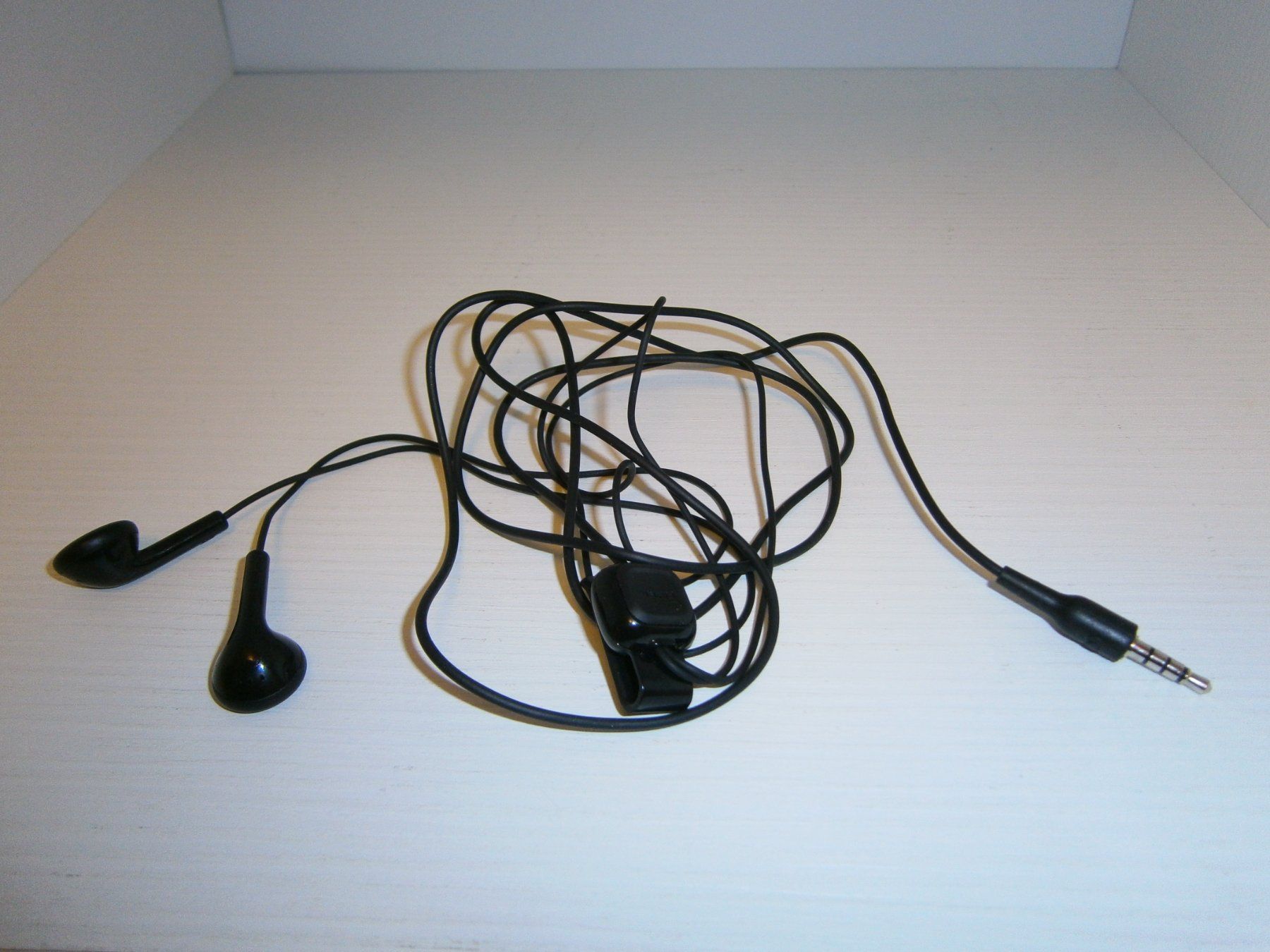 Nokia Cuffie: Original Nokia WH102 Kopfhörer mit Anrufannahme und Mikrofon – Usato da Schliern b. Köniz venduto da Hoehlenforscher