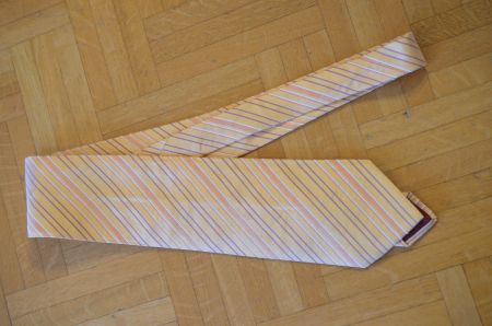 Cravate Hermès en 90% soie 10% coton Vintage