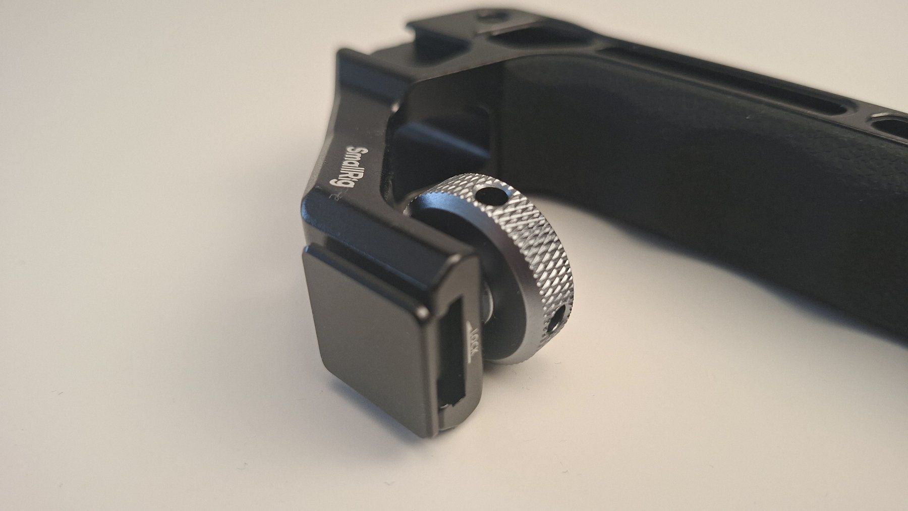 Smallrig Altri Accessori: SmallRig Top Handle Griff Kamera mit Cold Shoe Blitzschuh – Usato da Emmenbrücke venduto da ChrisPr 6