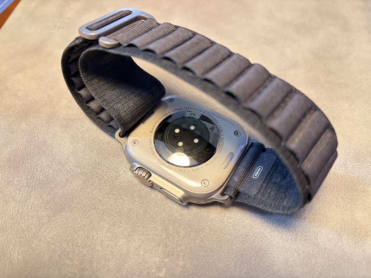 Apple Smartwatch: Apple Watch Ultra 2, silber – Usato da Luzern venduto da Brendanruehli 1
